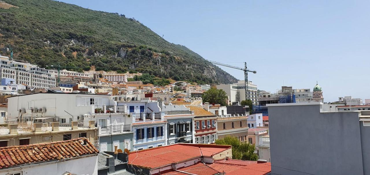 Апартаменты Gibraltar Town Centre Flat With Roof Terrace Экстерьер фото