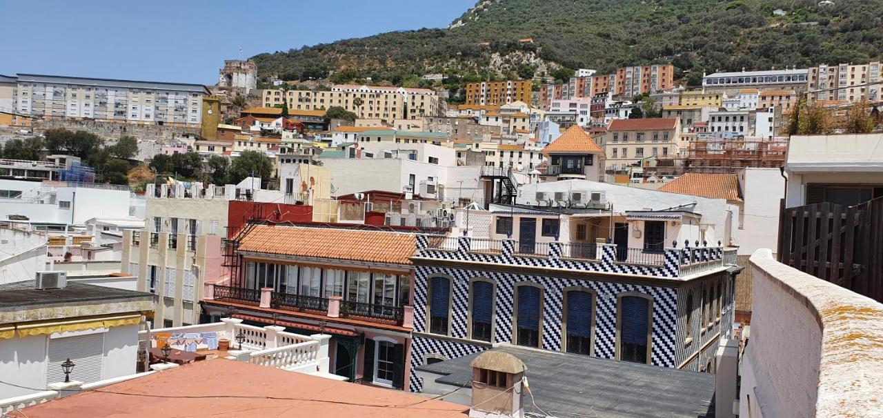 Апартаменты Gibraltar Town Centre Flat With Roof Terrace Экстерьер фото